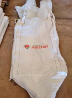 radovanski big bags usados e sacarias. Big bags higienizados, sem lavar ou batifos - Brancos ou com logomarca - válvula superior e inferior - 4 alças - capacidade para 1.000Kg - Preimeiro uso e seminovos com liner.