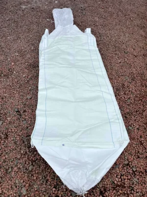 Radovanski big bags usados e sacarias. Big bags higienizados, sem lavar ou batifos - Brancos ou com logomarca - válvula superior e inferior - 4 alças - capacidade para 1.000Kg - Preimeiro uso e seminovos com liner.